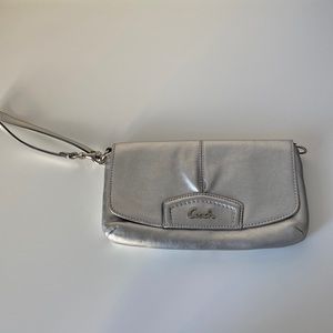Coach Sliver Cutch Wristlet